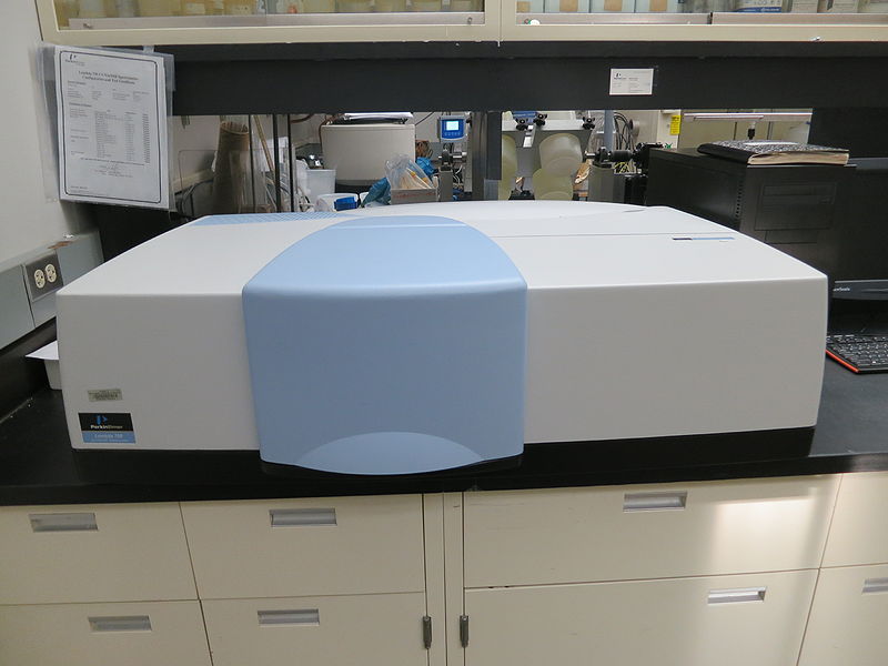 File:Benchm longitudinal PbF2 spectrometer.jpg