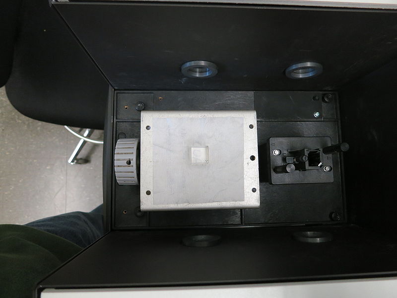 File:Benchm longitudinal PbF2 center.jpg
